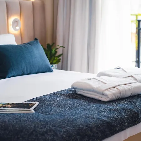 Sanders Seaview Apartament *